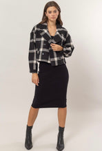 Load image into Gallery viewer, Black Plaid Jacket
