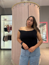 Load image into Gallery viewer, The Effortless Twist Top Black
